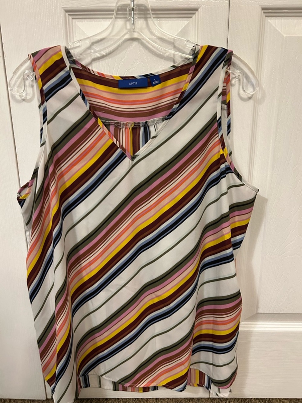 Apt. 9 White Multi-Stripe V-Neck Sleeveless Top